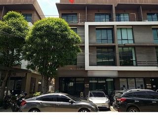 For sale 1 bed retail Space in Prawet, Bangkok