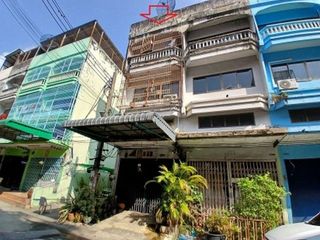 À vendre 4 chambres local commercial à Nong Khaem, Bangkok