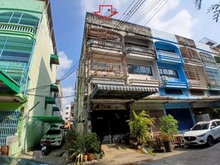 À vendre 4 chambres local commercial à Nong Khaem, Bangkok