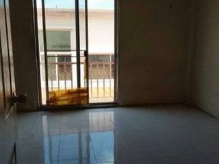 For sale 6 bedrooms retail Space in Lat Krabang, Bangkok