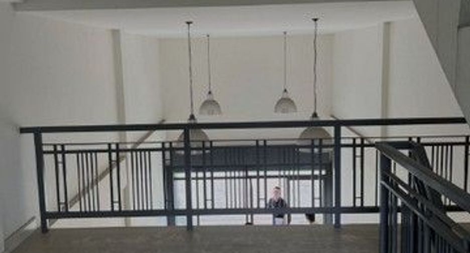 For sale 1 bed retail Space in Sai Mai, Bangkok