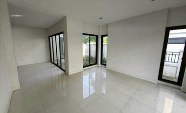 À vendre 1 chambre maison à Ratchathewi, Bangkok