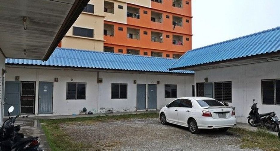 À vendre 13 chambres maison à Ban Bueng, Chonburi