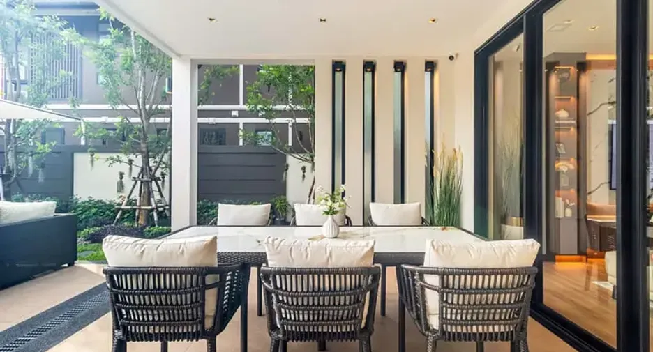 For sale 4 bedrooms villa in Mueang Chiang Mai, Chiang Mai