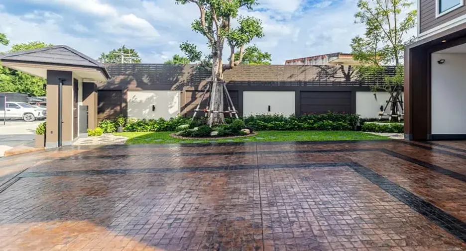 For sale 4 bedrooms villa in Mueang Chiang Mai, Chiang Mai