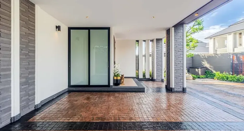 For sale 4 bedrooms villa in Mueang Chiang Mai, Chiang Mai