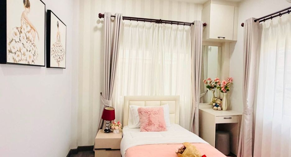 For sale 4 bedrooms villa in Bang Lamung, Chonburi