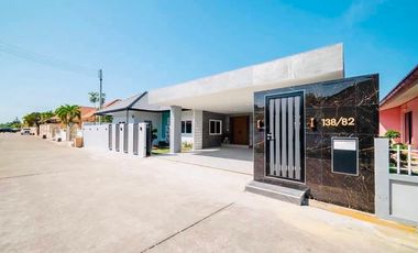 For sale 4 bedrooms villa in Bang Lamung, Chonburi