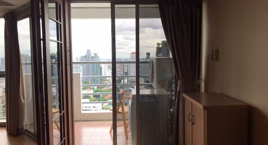 For rent 1 bed condo in Khlong Toei, Bangkok