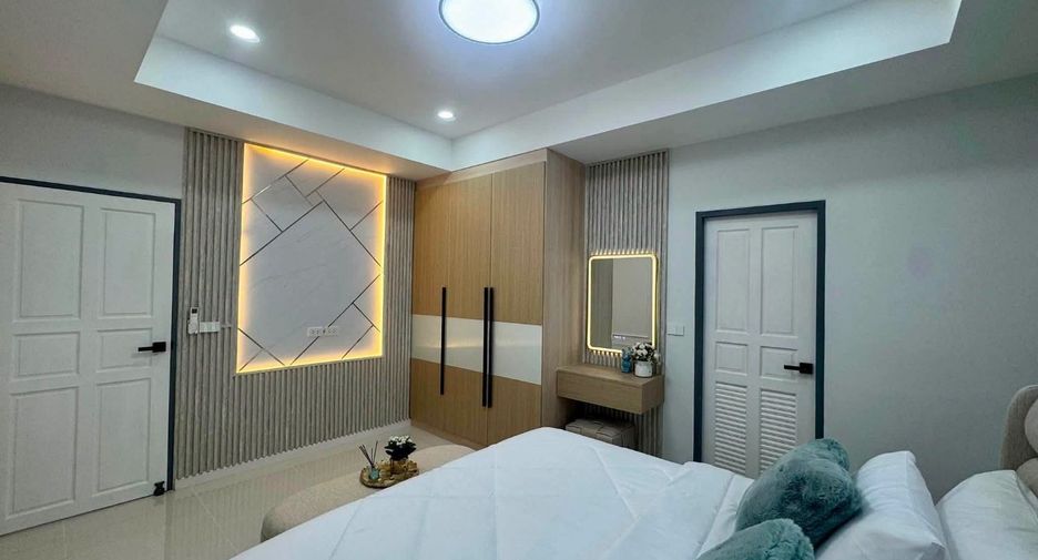 À vendre 3 chambres villa à Bang Lamung, Chonburi
