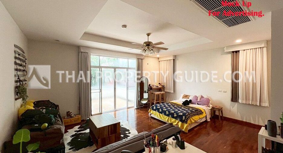 For rent 5 bedrooms house in Pak Kret, Nonthaburi