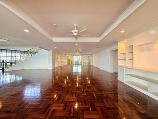 For rent 5 bedrooms apartment in Khlong Toei, Bangkok