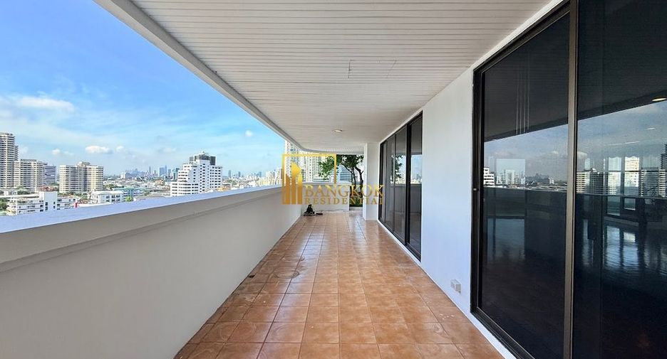 For rent 5 bedrooms apartment in Khlong Toei, Bangkok