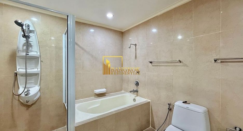 For rent 5 bedrooms apartment in Khlong Toei, Bangkok