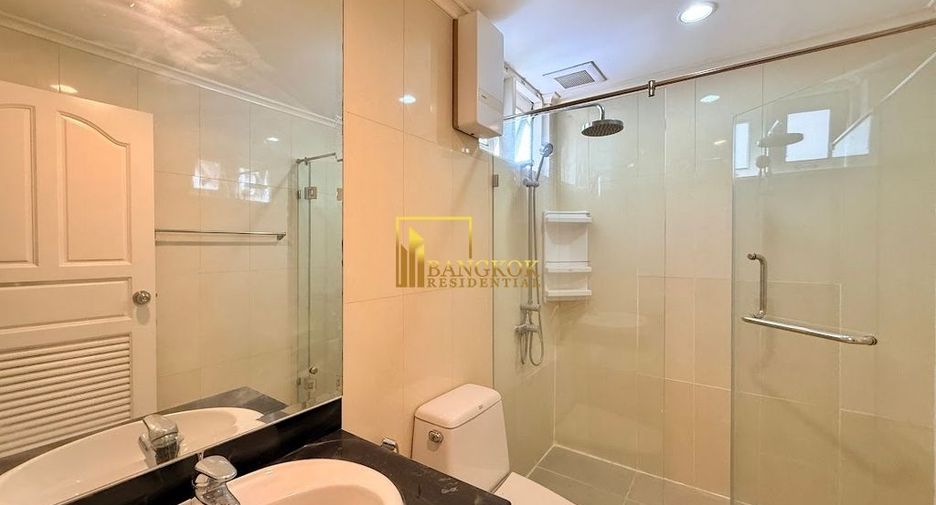 For rent 5 bedrooms apartment in Khlong Toei, Bangkok