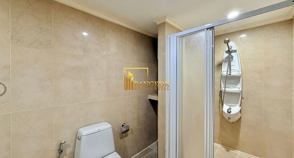 For rent 5 bedrooms apartment in Khlong Toei, Bangkok