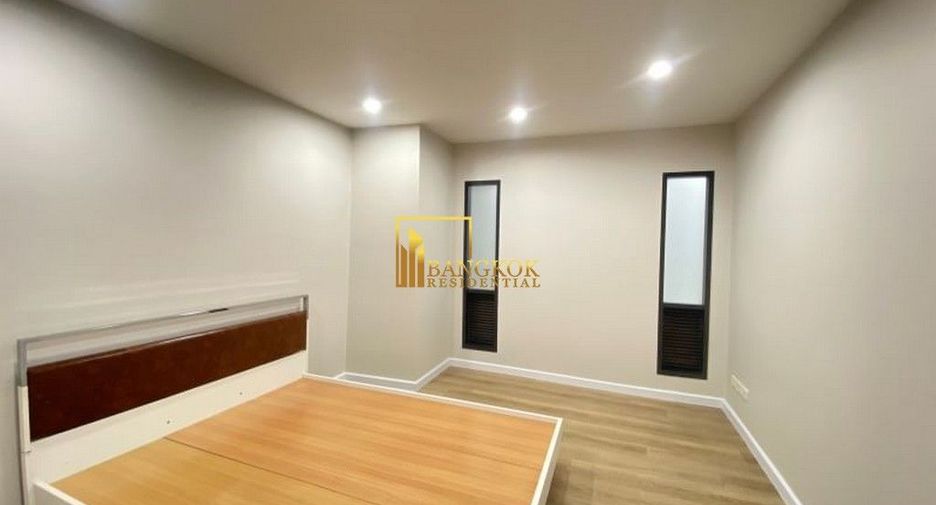 For rent 3 bedrooms condo in Watthana, Bangkok