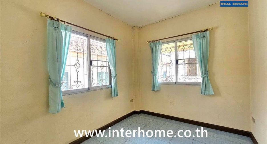For sale 3 bedrooms townhouse in Thanyaburi, Pathum Thani