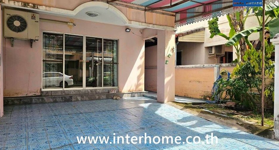 For sale 3 bedrooms townhouse in Thanyaburi, Pathum Thani