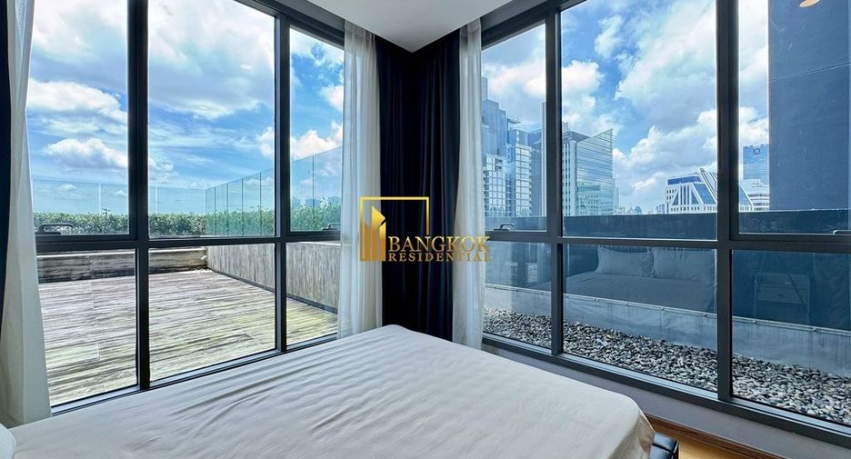 For rent 3 bedrooms condo in Khlong Toei, Bangkok