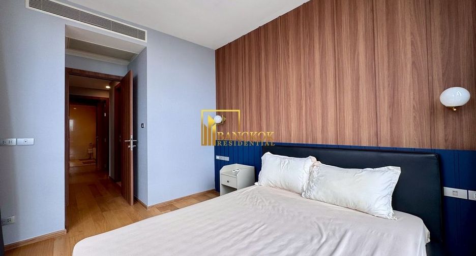 For rent 3 bedrooms condo in Khlong Toei, Bangkok
