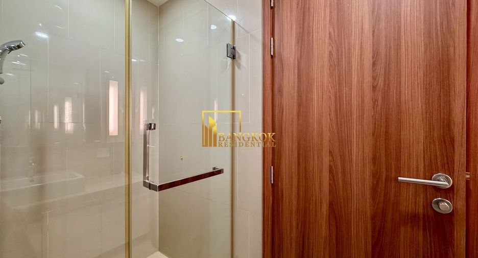 For rent 3 bedrooms condo in Khlong Toei, Bangkok