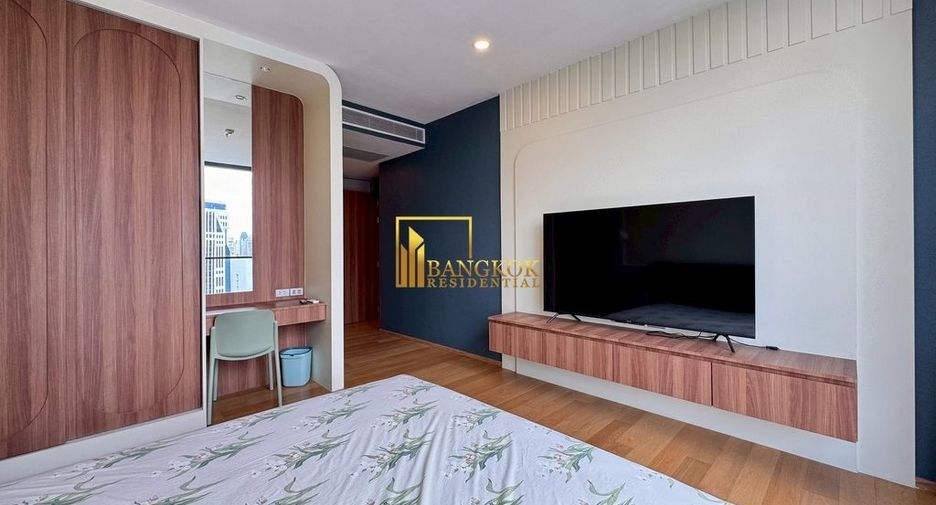 For rent 3 bedrooms condo in Khlong Toei, Bangkok
