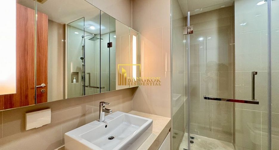 For rent 3 bedrooms condo in Khlong Toei, Bangkok