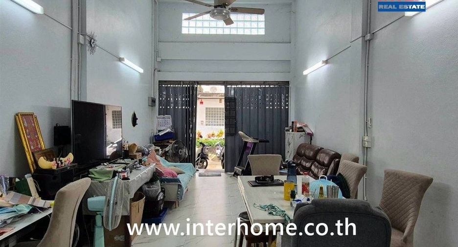 For sale 3 bedrooms retail Space in Bang Bon, Bangkok