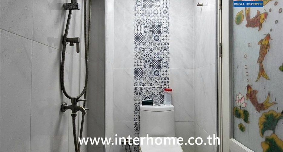 For sale 3 bedrooms retail Space in Bang Bon, Bangkok