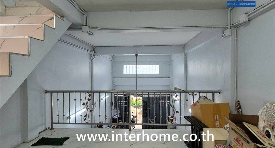 For sale 3 bedrooms retail Space in Bang Bon, Bangkok