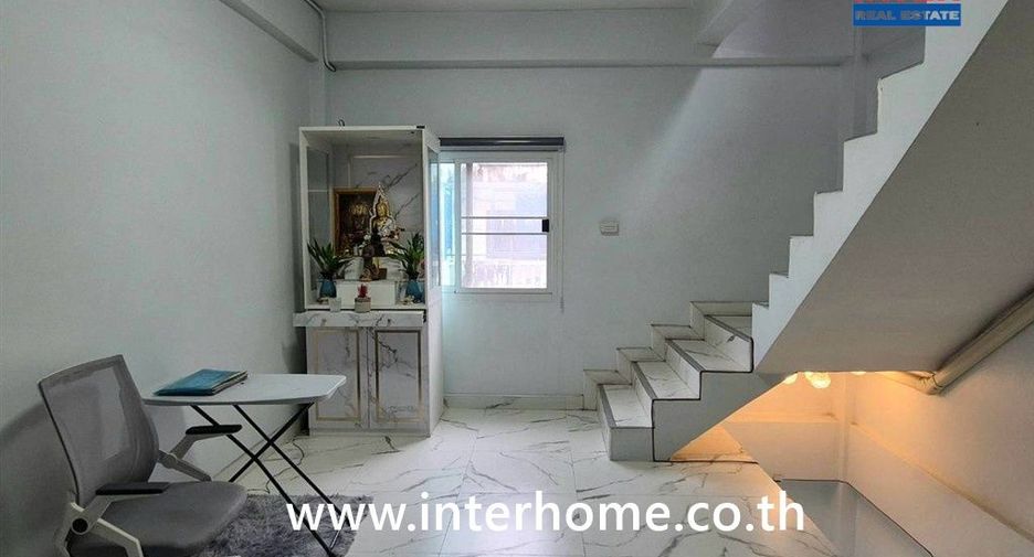 For sale 3 bedrooms retail Space in Bang Bon, Bangkok