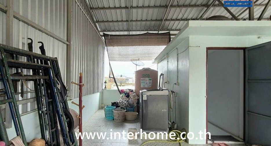For sale 3 bedrooms retail Space in Bang Bon, Bangkok