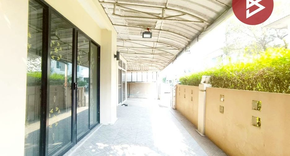 For sale 3 bedrooms house in Lam Luk Ka, Pathum Thani