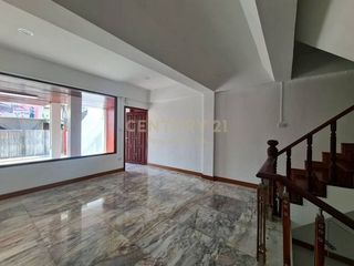 For sale 4 bedrooms townhouse in Din Daeng, Bangkok