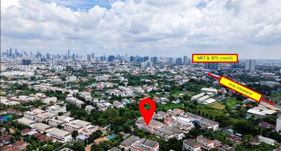 For sale 3 bedrooms townhouse in Phasi Charoen, Bangkok