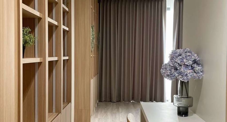 For rent and for sale 4 bedrooms house in San Kamphaeng, Chiang Mai