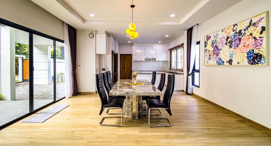 Casa en alquiler de 4 habitaciones en Mueang Chiang Mai, Chiang Mai