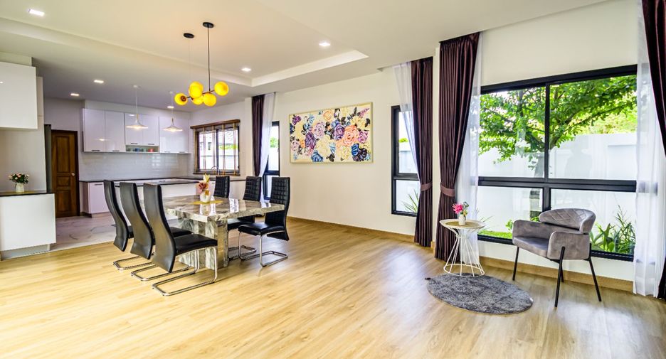 Casa en alquiler de 4 habitaciones en Mueang Chiang Mai, Chiang Mai