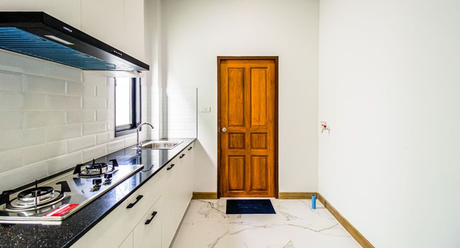 Casa en alquiler de 4 habitaciones en Mueang Chiang Mai, Chiang Mai