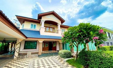 For rent and for sale 4 bedrooms house in Bang Khen, Bangkok