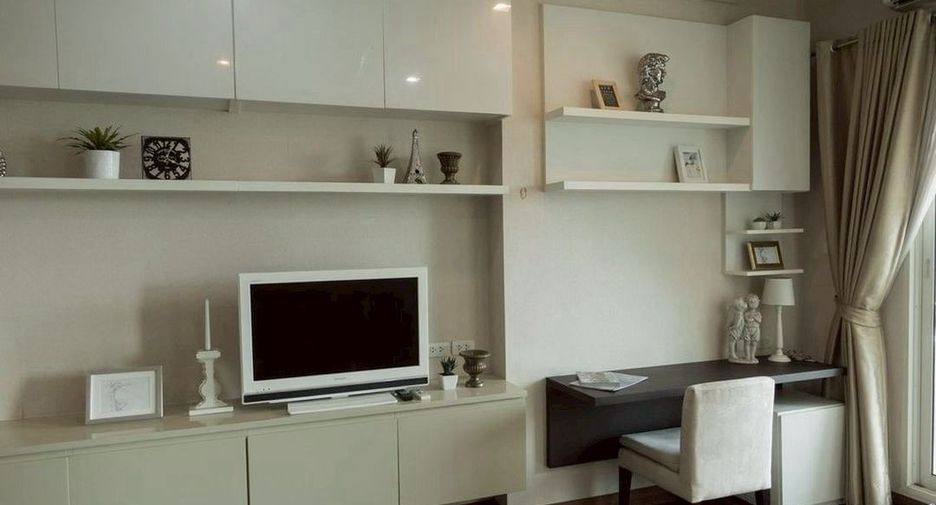 Condo en alquiler y en venta de 1 habitaciones en Watthana, Bangkok