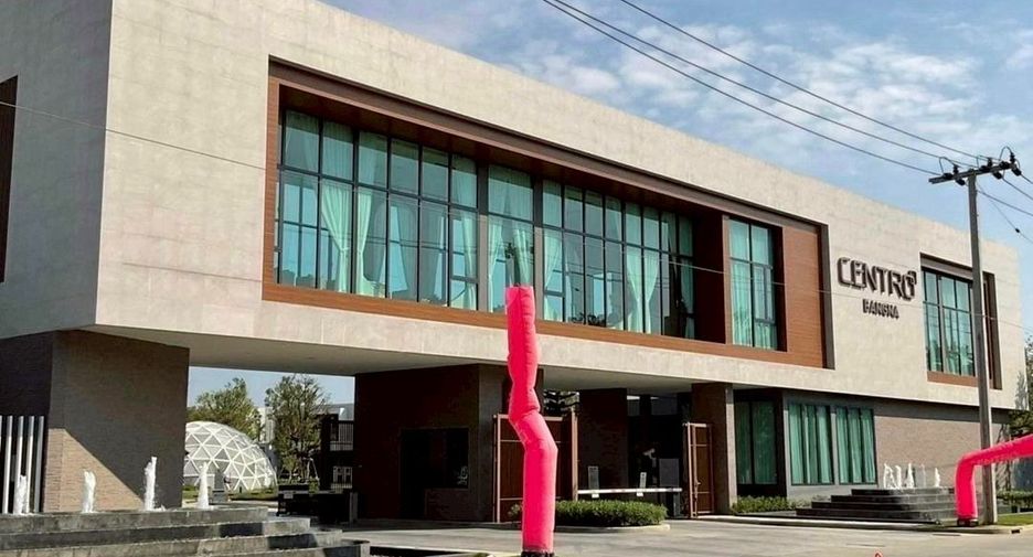 Haus zur Miete mit 4 Zimmer in Bang Phli, Samut Prakan