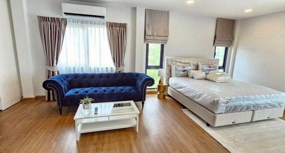 Haus zur Miete mit 4 Zimmer in Bang Phli, Samut Prakan