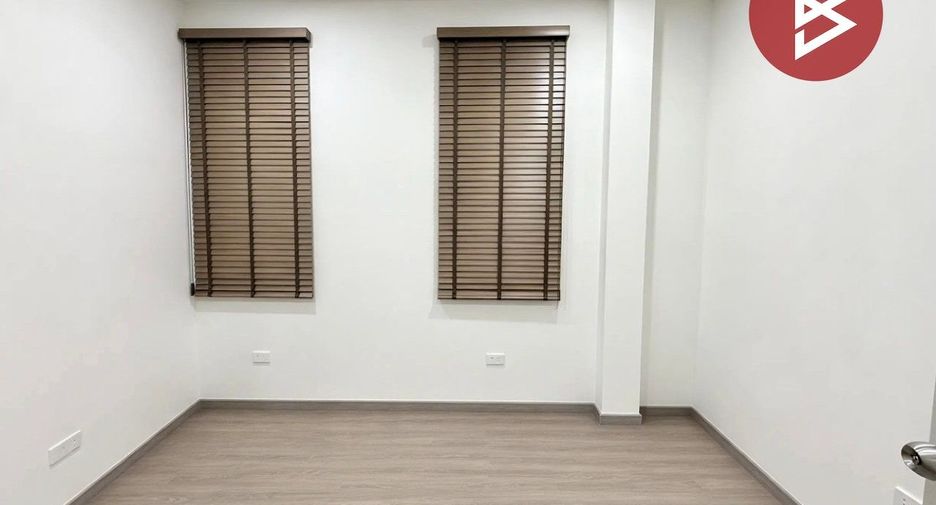 For sale 4 bedrooms house in Mueang Chon Buri, Chonburi