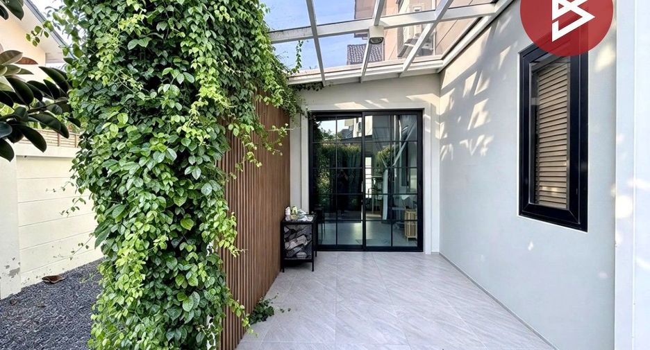 For sale 4 bedrooms house in Mueang Chon Buri, Chonburi