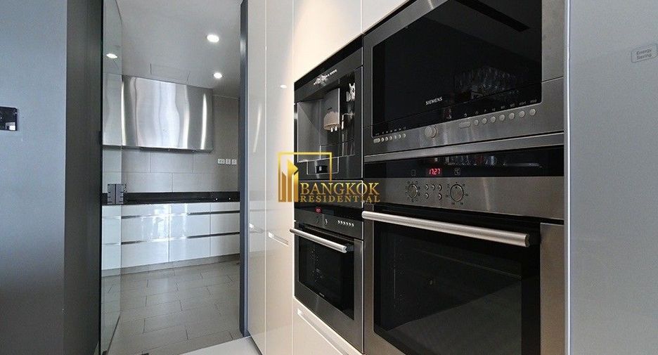 For rent 3 bedrooms condo in Sathon, Bangkok