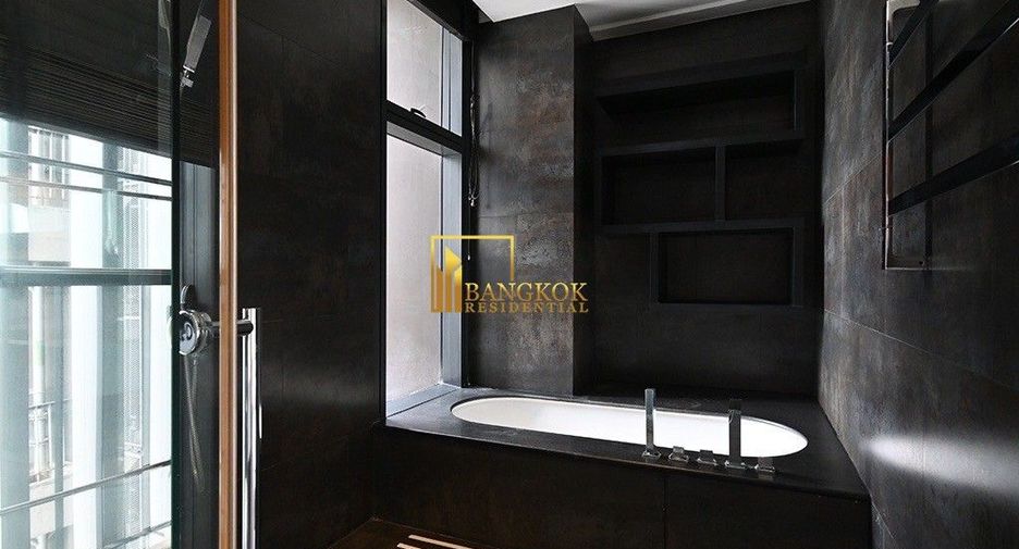 For rent 3 bedrooms condo in Sathon, Bangkok