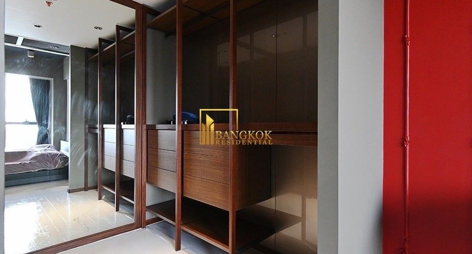 For rent 3 bedrooms condo in Sathon, Bangkok