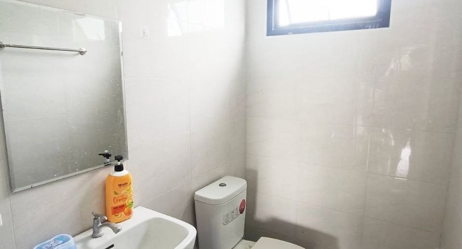 Casa en venta de 3 habitaciones en Ban Pong, Ratchaburi